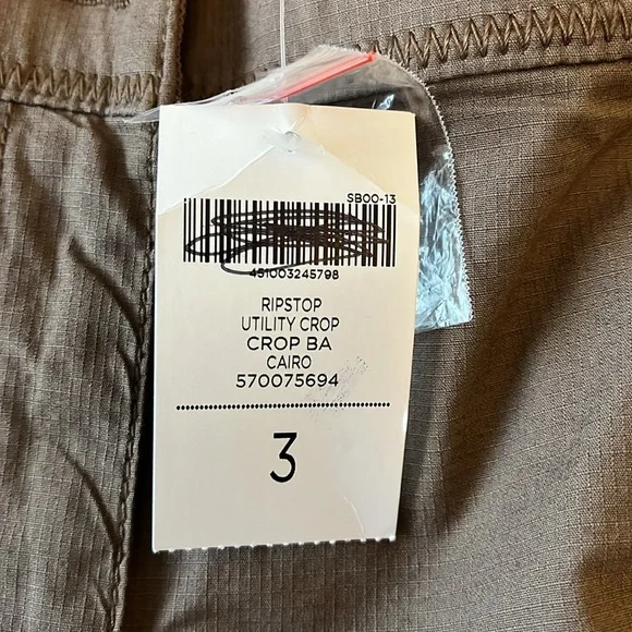 Chico’s Ripstop Utility Crop Cairo Brown, Size 3 NWT - Picture 4 of 5